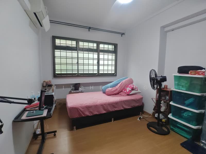 353 Kang Ching Road HDB Flat For Sale at S$ 688,000 | PropertyGuru Singapore - Bedroom