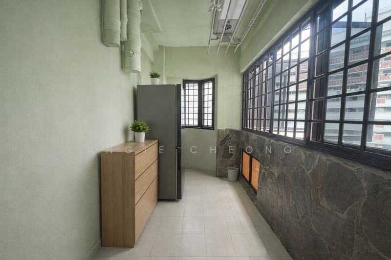 Service Yard (illustration purposes)