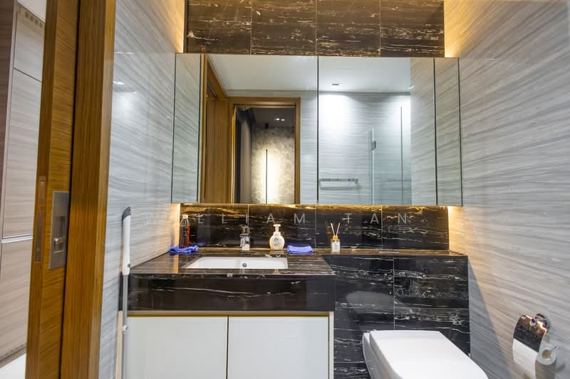 8 Saint Thomas Condominium For Sale at S$ 1,600,000 | PropertyGuru Singapore - Bathroom