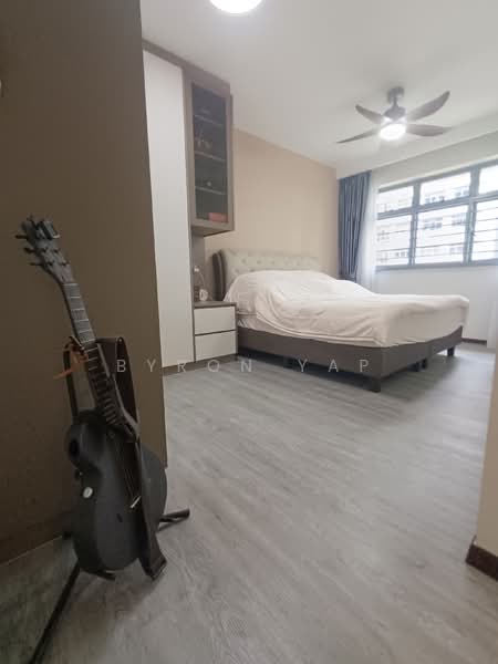 620A Tampines Street 61 HDB Flat For Sale at S$ 950,000 | PropertyGuru Singapore - Bedroom