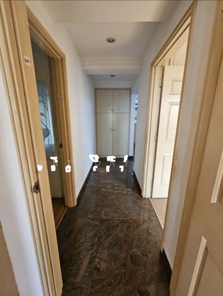 Kensington Park Condominium For Sale at S$ 3,180,000 | PropertyGuru Singapore - Corridor