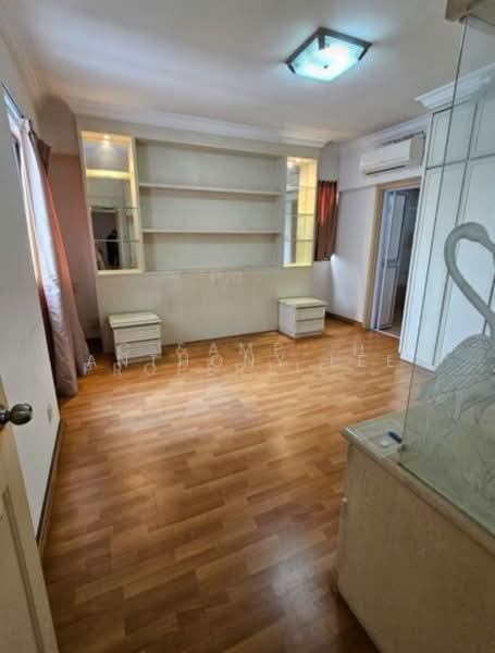 Kensington Park Condominium For Sale at S$ 3,180,000 | PropertyGuru Singapore - Interior