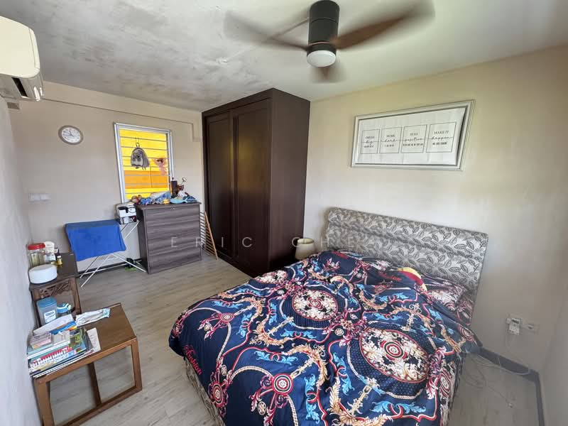 988C Buangkok Green HDB Flat For Sale at S$ 650,000 | PropertyGuru Singapore - Bedroom