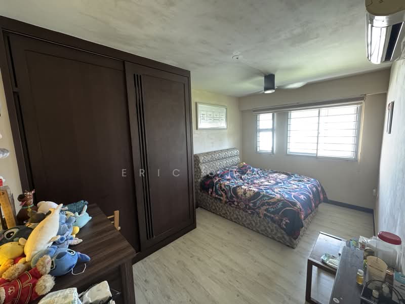 988C Buangkok Green HDB Flat For Sale at S$ 650,000 | PropertyGuru Singapore - Bedroom