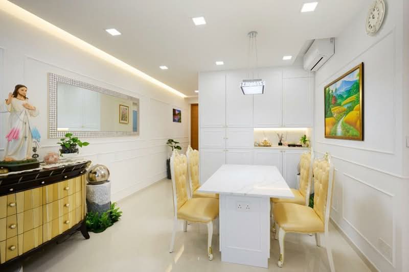 Kovan Melody Condominium For Sale at S$ 2,560,000 | PropertyGuru Singapore - Dining Room