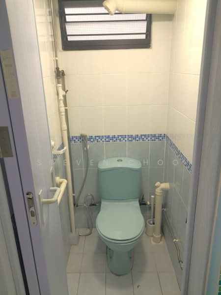 10 Telok Blangah Crescent, 10 Telok Blangah Crescent, 1 Bedroom, 635 sqft, HDB Flat For Rent, by Steven Choo, 500074925 - Bathroom - PropertyGuru.com.sg