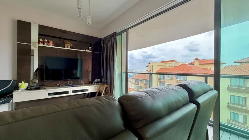 Double Bay Residences, 21 Simei Street 4, 2 Bedrooms, 936 sqft, Condominium For Rent, by Jonathan Lee, 500074926 - Living Room - PropertyGuru.com.sg