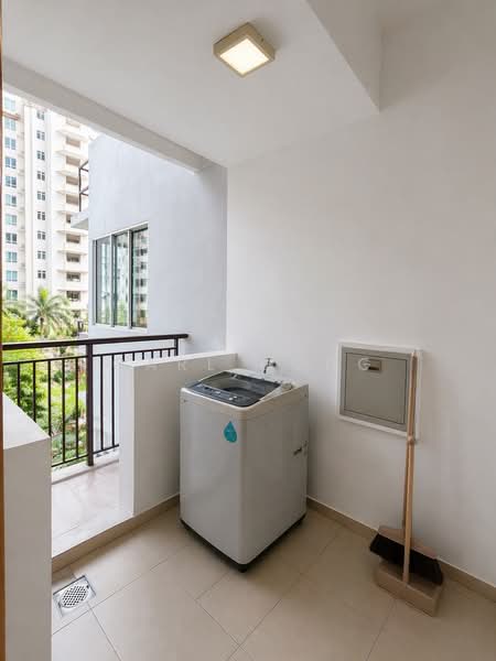 Waterview, 95 Tampines Avenue 1, 2 Bedrooms, 786 sqft, Condominium For Sale, by Carl Dong, 500074928 - Balcony - PropertyGuru.com.sg