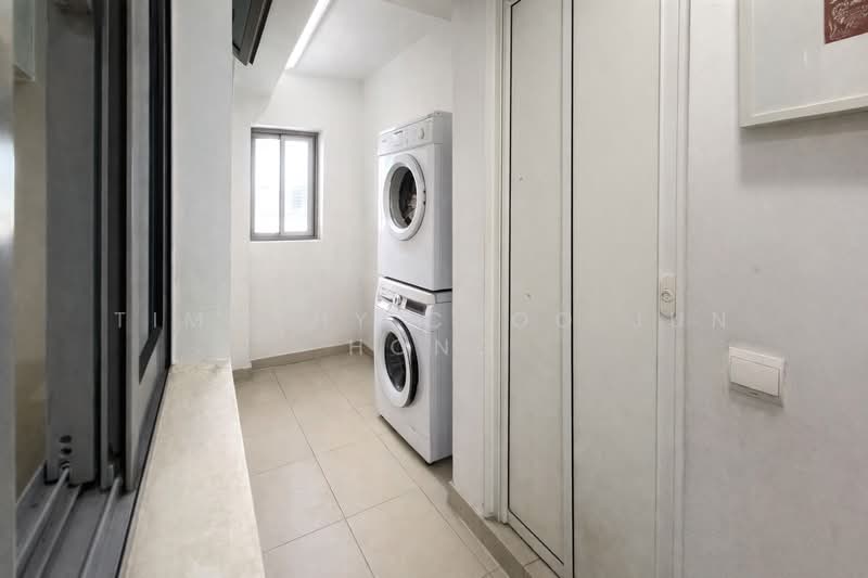 A Treasure Trove Condominium For Sale at S$ 2,420,000 | PropertyGuru Singapore - Interior