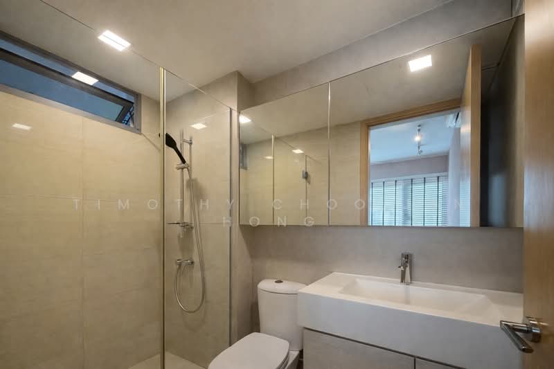 A Treasure Trove Condominium For Sale at S$ 2,420,000 | PropertyGuru Singapore - Bathroom