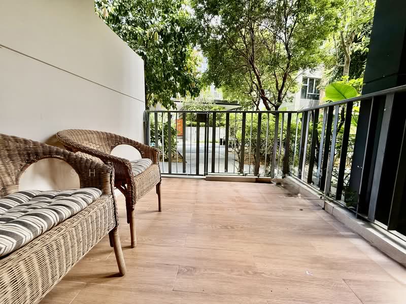 The Brownstone Executive Condominium For Sale at S$ 1,480,000 | PropertyGuru Singapore - Balcony