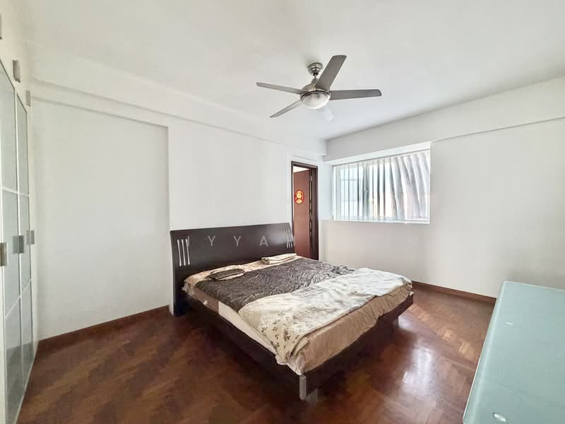 The Warren Condominium For Sale at S$ 1,680,000 | PropertyGuru Singapore - Bedroom