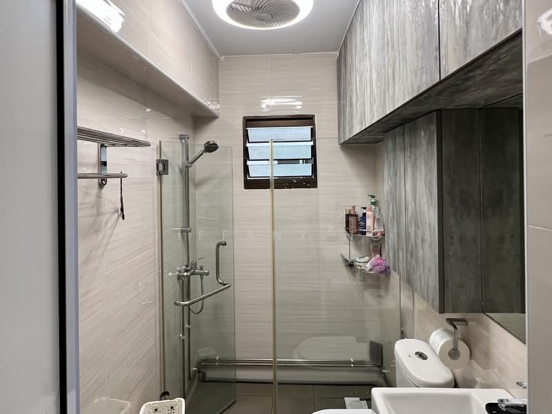 127 Rivervale Street HDB Flat For Sale at S$ 630,000 | PropertyGuru Singapore - Bathroom