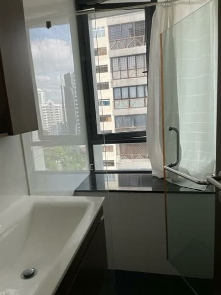 Casa Fortuna, 36 Ah Hood Road, 2 Bedrooms, 1,044 sqft, Condominium For Rent, by Melissa Leong, 500074974 - Bathroom - PropertyGuru.com.sg