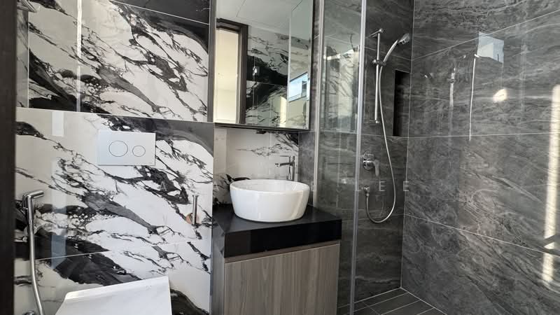 ⭐️⭐️LANDED7772@ Costa Villas at Downtown East Semi-Detached House For Sale at S$ 6,248,000 | PropertyGuru Singapore - Bathroom