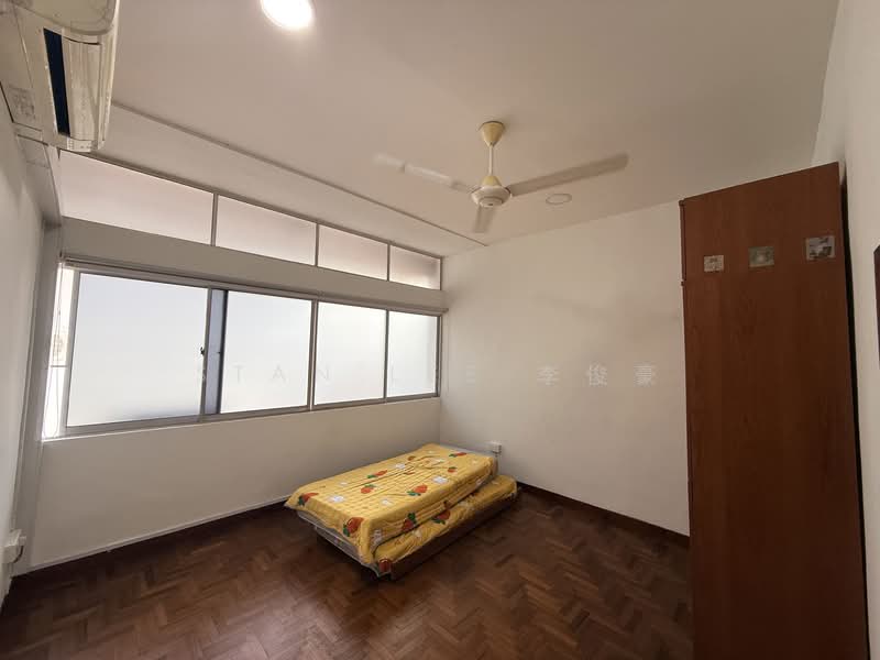 Semi D along Choa Chu Kang Avenue 1, Chua Chu Kang Avenue 1, 6 Bedrooms, 3,000 sqft, Semi-Detached House For Rent, by Stan Lee 李俊豪, 500074983 - Bedroom - PropertyGuru.com.sg