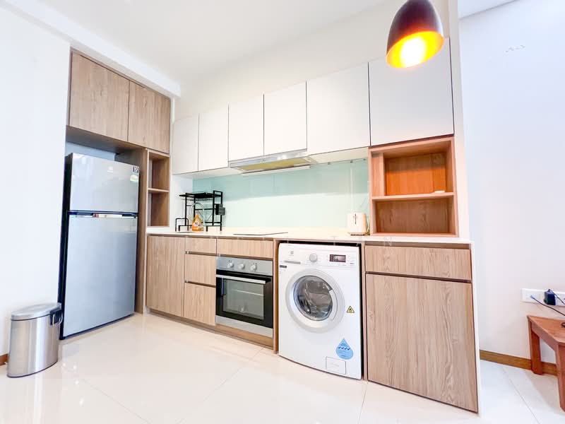 Kingsford Waterbay Condominium For Sale at S$ 1,018,000 | PropertyGuru Singapore - Kitchen