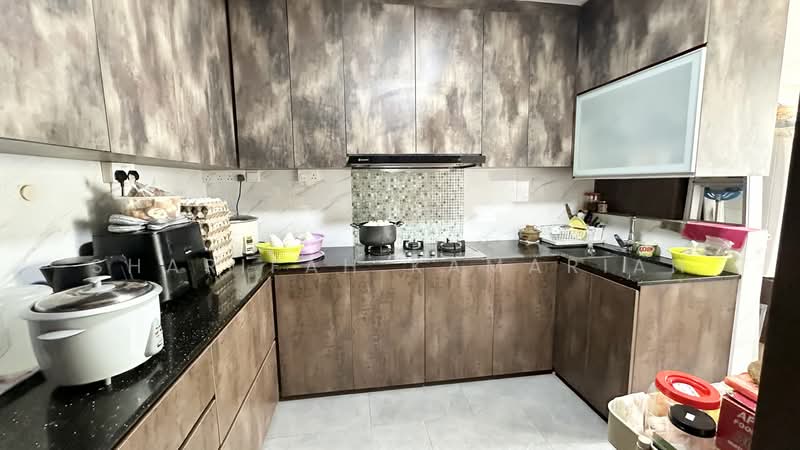206 Clementi Avenue 6 HDB Flat For Sale at S$ 1,088,000 | PropertyGuru Singapore - Kitchen