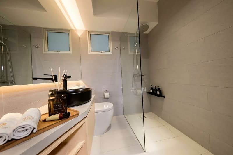 451B Sengkang West Way, 451B Sengkang West Way, 3 Bedrooms, 990 sqft, HDB Flat For Rent, by Joe Tan, 500075008 - Bathroom - PropertyGuru.com.sg