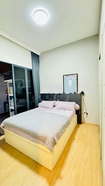 Jewel @ Buangkok Condominium For Sale at S$ 2,500,000 | PropertyGuru Singapore - Bedroom