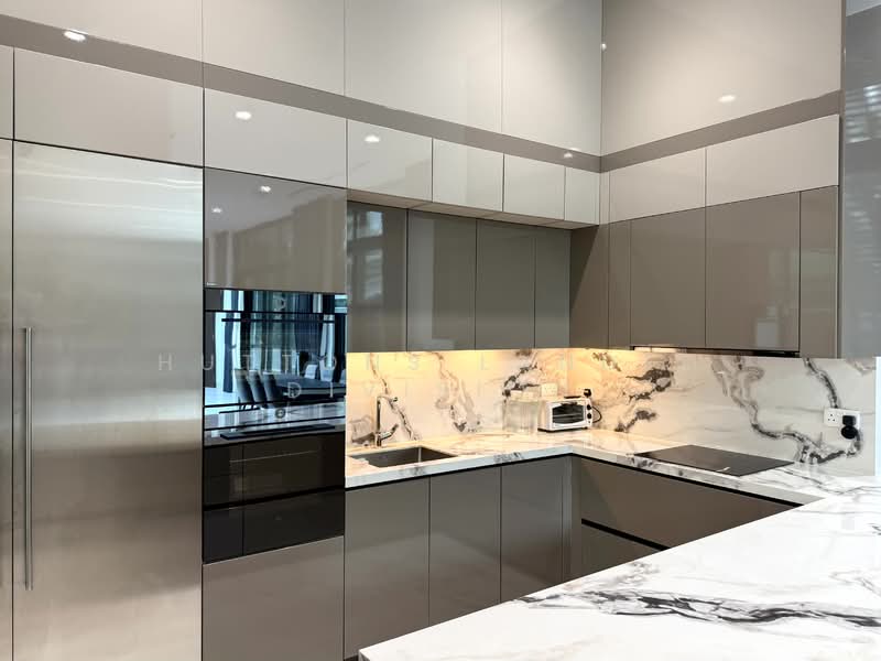 NEW-plus-$500K-Reno 3.5 Storey Semi-D with Lift, Pool & 3 Car Lots Semi-Detached House For Sale at S$ 9,680,000 | PropertyGuru Singapore - Kitchen