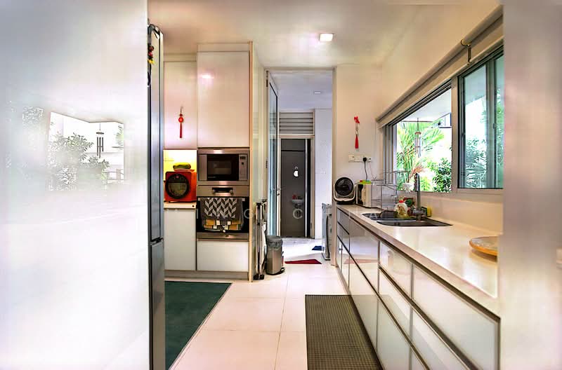Goodman! Modern Semi-D! Pool! Semi-Detached House For Sale at S$ 7,600,000 | PropertyGuru Singapore - Kitchen