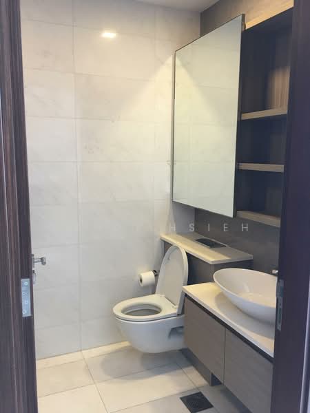 665 Jalan Damai HDB Flat For Sale at S$ 1,100,000 | PropertyGuru Singapore - Bathroom
