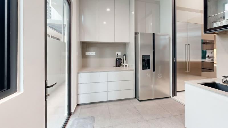 NEW-plus-$500K-Reno 3.5 Storey Semi-D with Lift, Pool & 3 Car Lots Semi-Detached House For Sale at S$ 9,680,000 | PropertyGuru Singapore - Kitchen