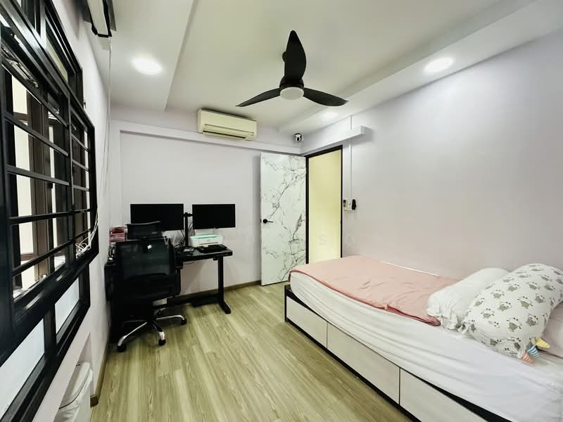 76A Redhill Road HDB Flat For Sale at S$ 1,100,000 | PropertyGuru Singapore - Bedroom