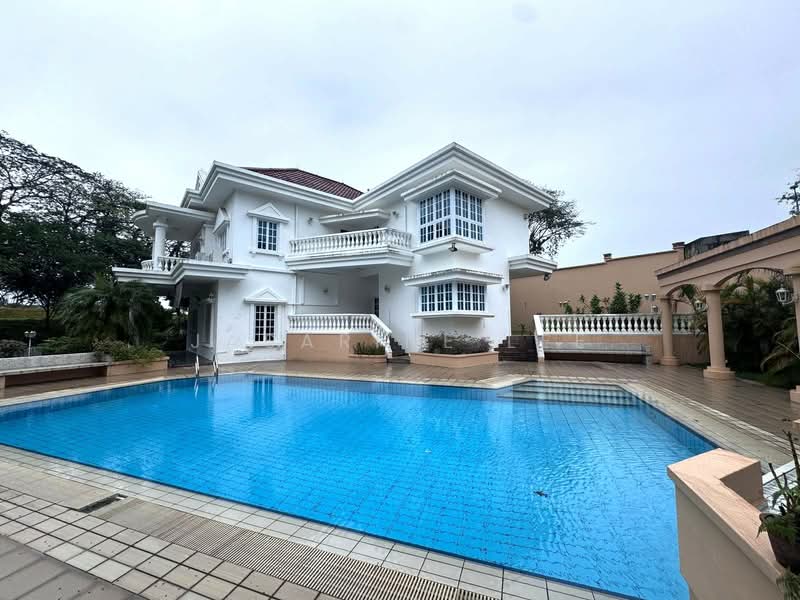 ⭐⭐LANDED7772 @ GCB in CALDECOTT HILL ESTATE Good Class Bungalow For Sale at S$ 35,000,000 | PropertyGuru Singapore - Exterior