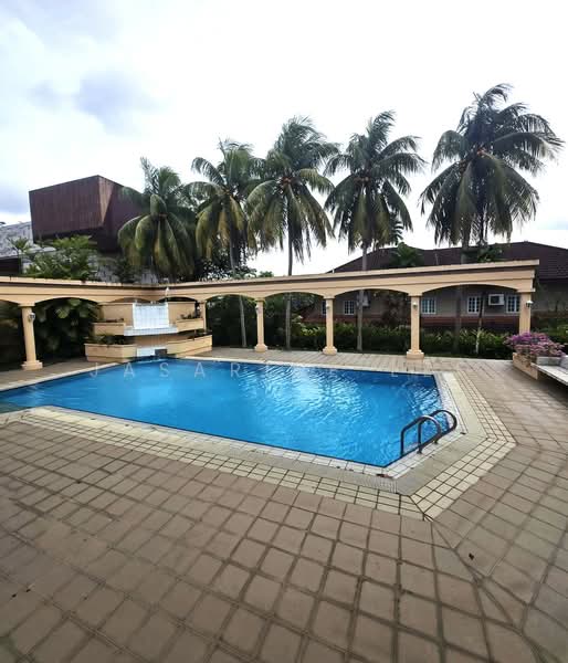 ⭐⭐LANDED7772 @ GCB in CALDECOTT HILL ESTATE Good Class Bungalow For Sale at S$ 35,000,000 | PropertyGuru Singapore - Exterior