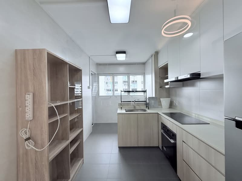 242 Serangoon Avenue 3, 242 Serangoon Avenue 3, 3 Bedrooms, 904 sqft, HDB Flat For Sale, by Sherilyn Tan, 500075103 - Kitchen - PropertyGuru.com.sg