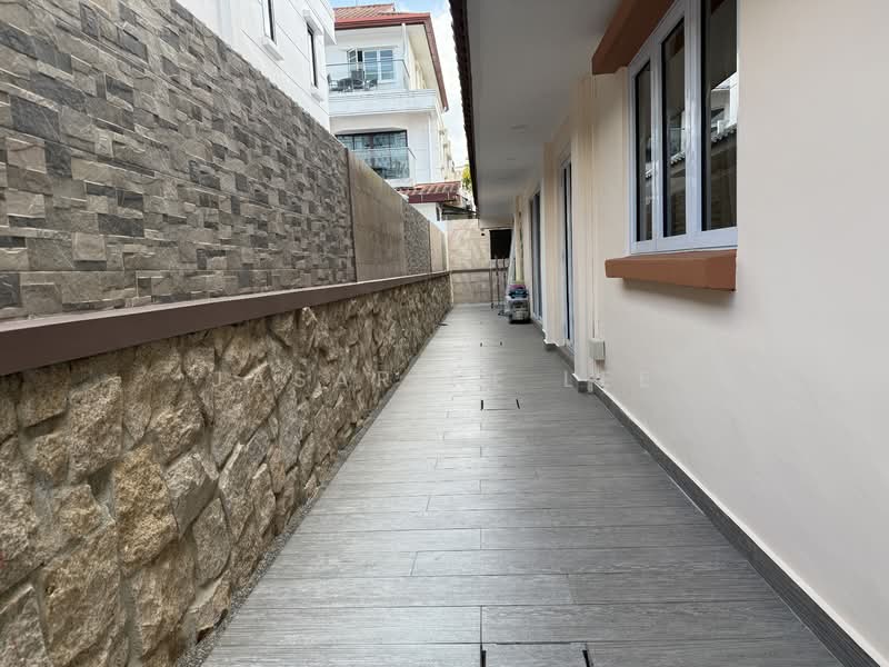 ⭐️⭐️LANDED7772@ Springside Corner Terrace S$ 5,650,000 Corner Terrace For Sale at S$ 5,650,000 | PropertyGuru Singapore - Exterior