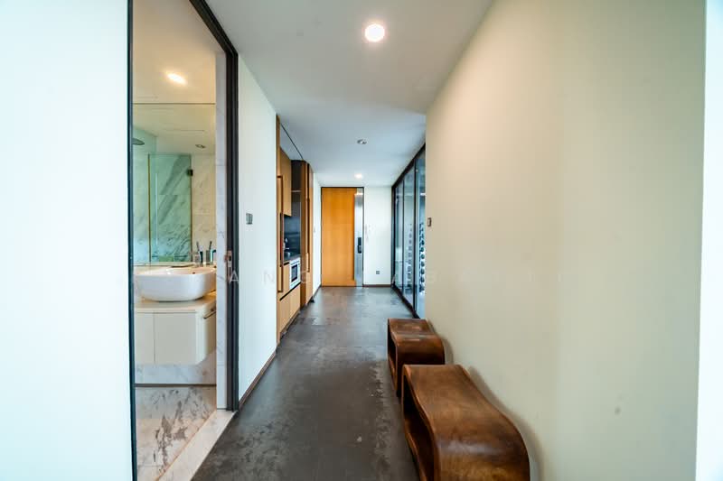 Newton Suites Apartment For Sale at S$ 8,200,000 | PropertyGuru Singapore - Corridor