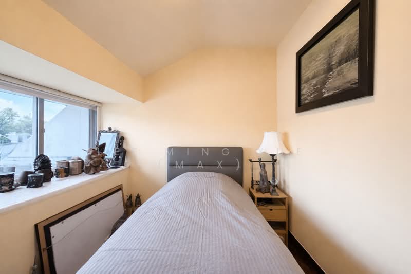 Montclair @ Whitley Cluster House For Sale at S$ 4,300,000 | PropertyGuru Singapore - Bedroom