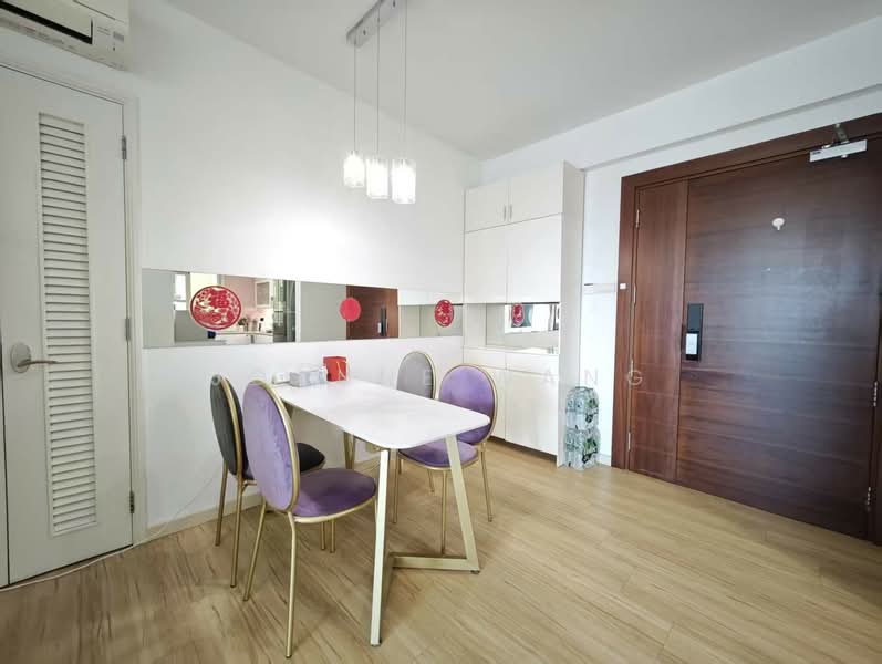 Queens Condominium For Sale at S$ 1,860,000 | PropertyGuru Singapore - Dining Room