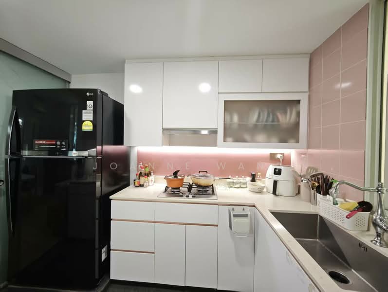 Queens Condominium For Sale at S$ 1,860,000 | PropertyGuru Singapore - Kitchen