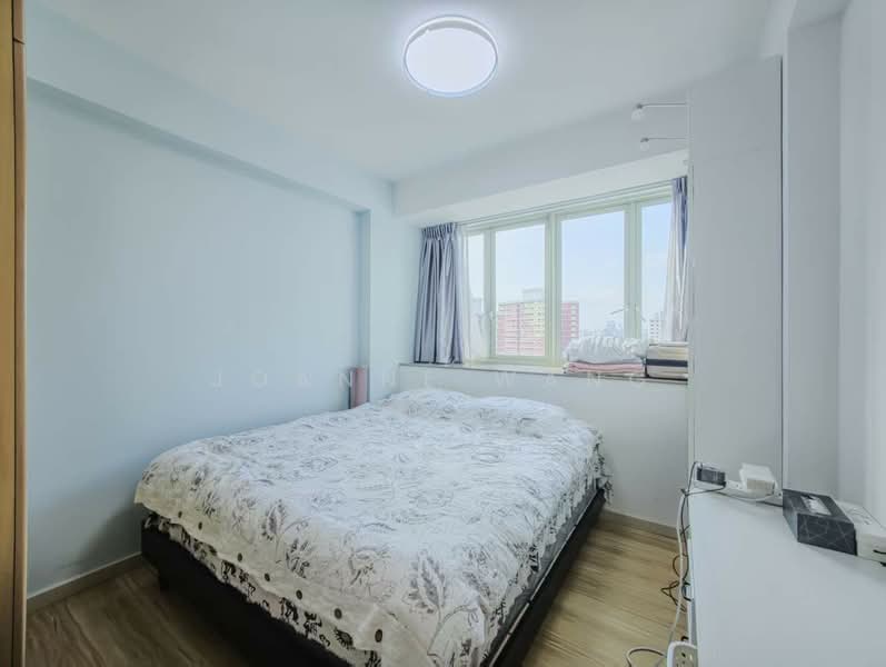 Queens Condominium For Sale at S$ 1,860,000 | PropertyGuru Singapore - Bedroom