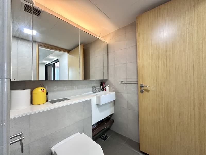 Eight Riversuites, 8 Whampoa East, 1 Bedroom, 441 sqft, Condominium For Rent, by Joanna Chung, 500075173 - Bathroom - PropertyGuru.com.sg