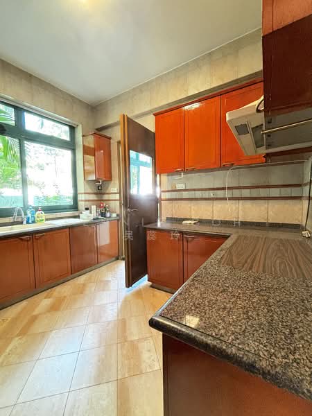 Kew Crescent Semi-Detached House For Sale at S$ 4,480,000 | PropertyGuru Singapore - Kitchen