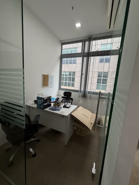 Solstice Business Centre, 23 New Industrial Road, 1,206 sqft, Light Industrial (B1) For Sale, by Angelina Tao, 500075177 - Study - CommercialGuru.com.sg