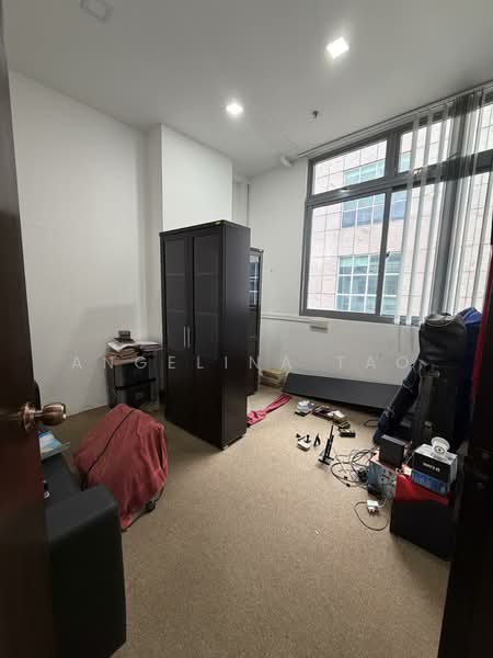 Solstice Business Centre, 23 New Industrial Road, 1,206 sqft, Light Industrial (B1) For Sale, by Angelina Tao, 500075177 - Study - CommercialGuru.com.sg