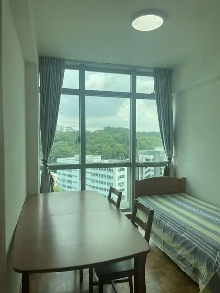 Hillview Regency, 26 Bukit Batok East Avenue 2, 3 Bedrooms, 1,195 sqft, Condominium For Rent, by Ben XIA 夏天鹏, 500075189 - Bedroom - PropertyGuru.com.sg
