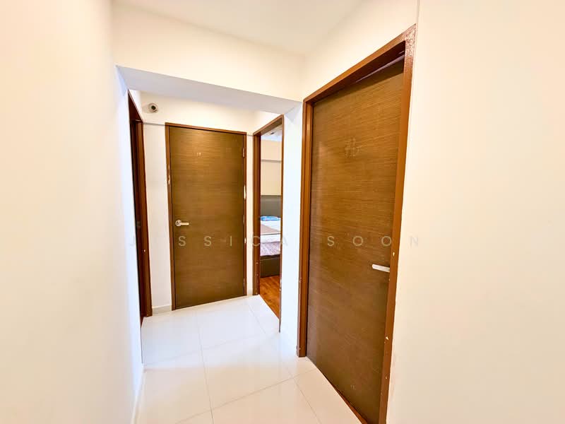559 Hougang Street 51, 559 Hougang Street 51, 3 Bedrooms, 1,550 sqft, HDB Flat For Sale, by Jessica Soon, 500075196 - Corridor - PropertyGuru.com.sg