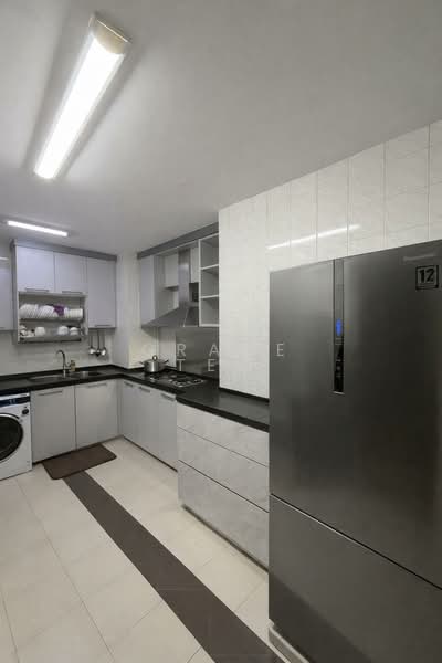 492 Admiralty Link, 492 Admiralty Link, 3 Bedrooms, 1,184 sqft, HDB Flat For Sale, by Grace Teo, 500075229 - Kitchen - PropertyGuru.com.sg