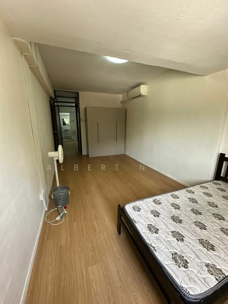 354 Clementi Avenue 2, 354 Clementi Avenue 2, 2 Bedrooms, 883 sqft, HDB Flat For Rent, by Albert New, 500075232 - Bedroom - PropertyGuru.com.sg