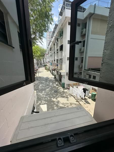 354 Clementi Avenue 2, 354 Clementi Avenue 2, 2 Bedrooms, 883 sqft, HDB Flat For Rent, by Albert New, 500075232 - Exterior - PropertyGuru.com.sg