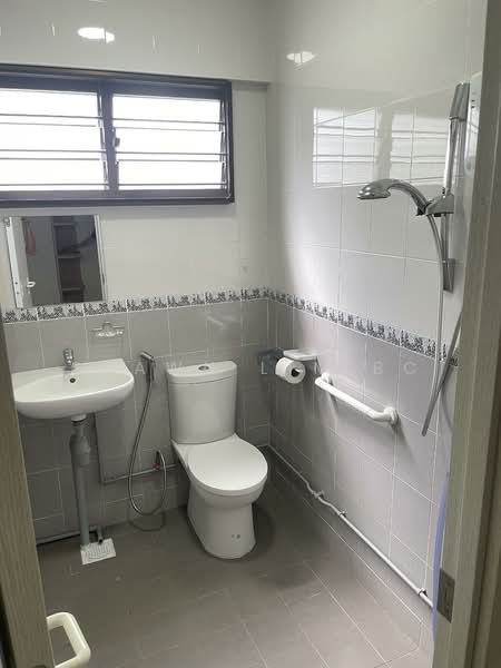 114 Pending Road HDB Flat For Sale at S$ 460,000 | PropertyGuru Singapore