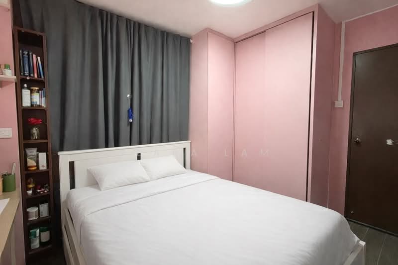 58 Geylang Bahru HDB Flat For Sale at S$ 980,000 | PropertyGuru Singapore - Common Bedroom