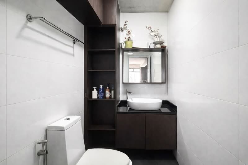 58 Geylang Bahru HDB Flat For Sale at S$ 980,000 | PropertyGuru Singapore - Common Bathroom